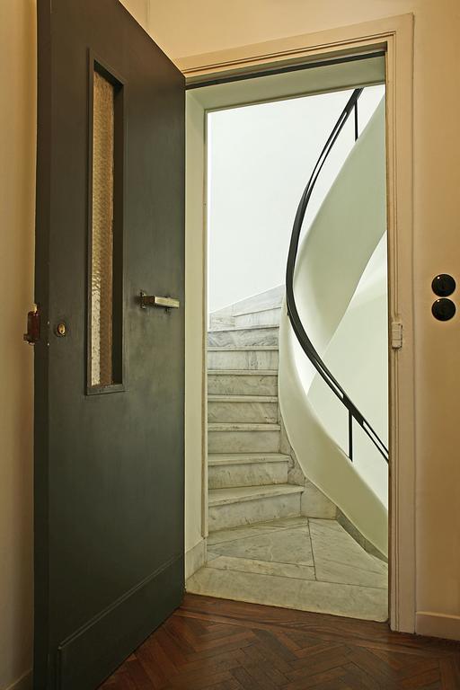 Bauhaus Building With Green Roof Top Terrace - Ep16 Apartment Athens Exterior photo